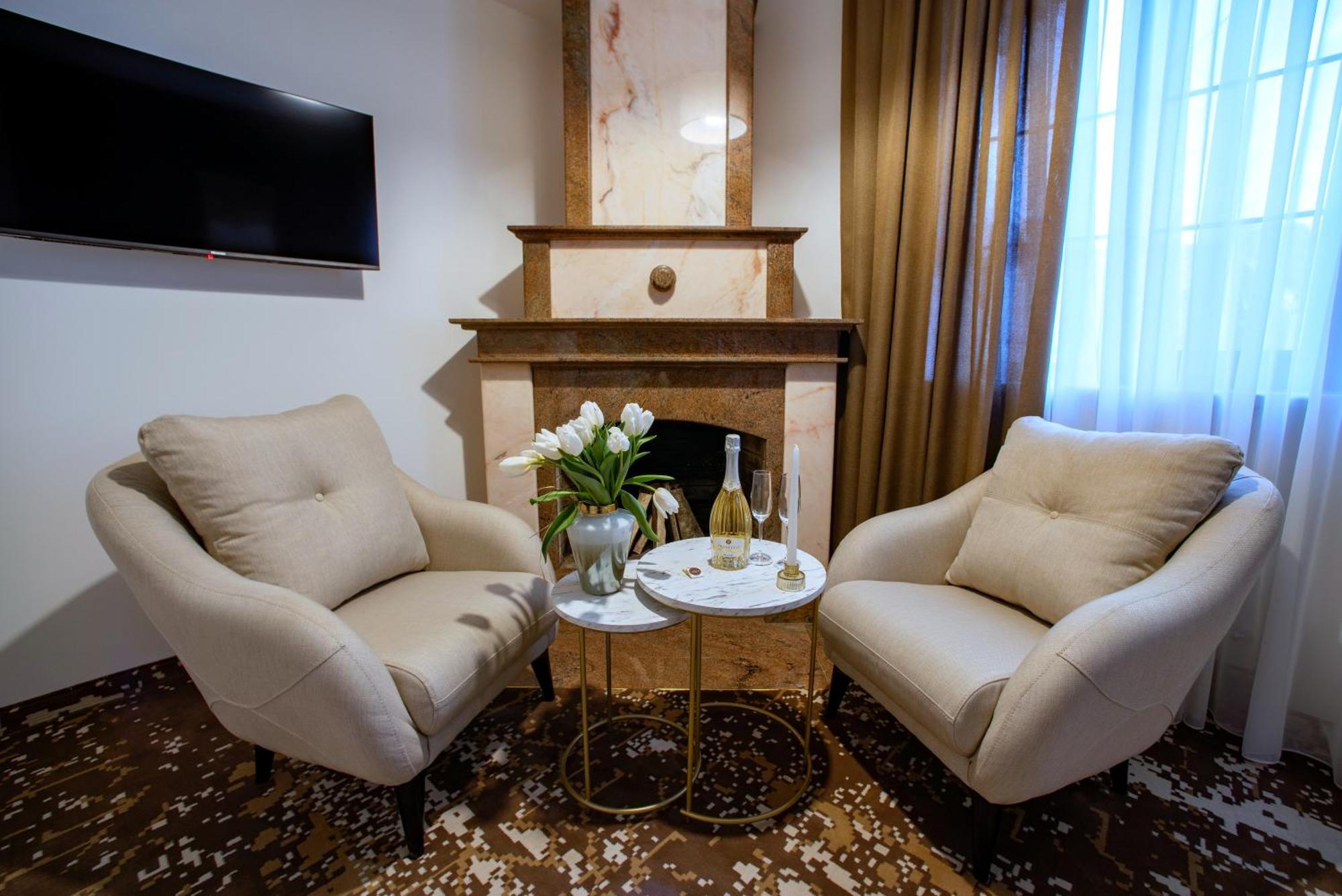 The House Hotel Ереван Экстерьер фото