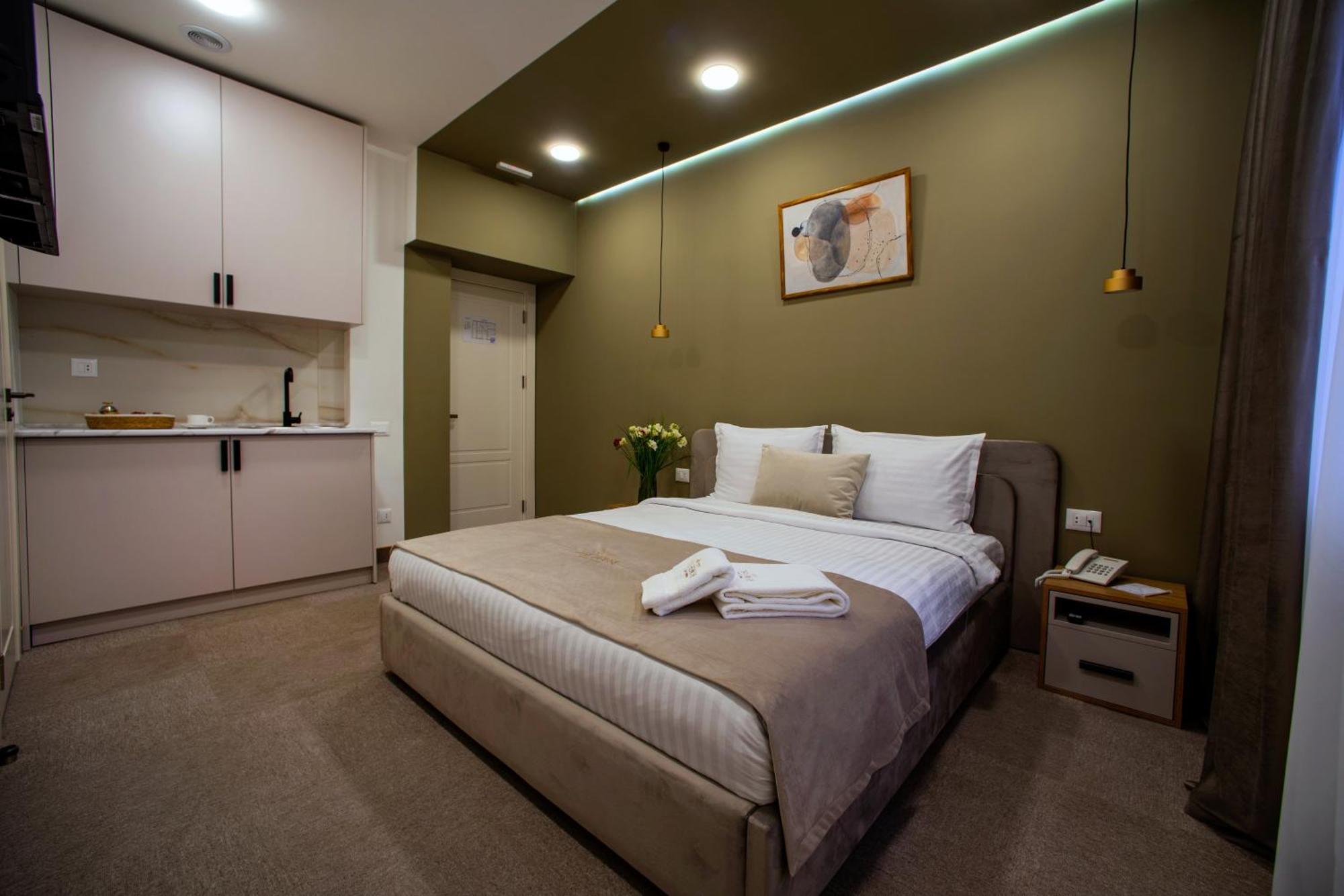 The House Hotel Ереван Экстерьер фото