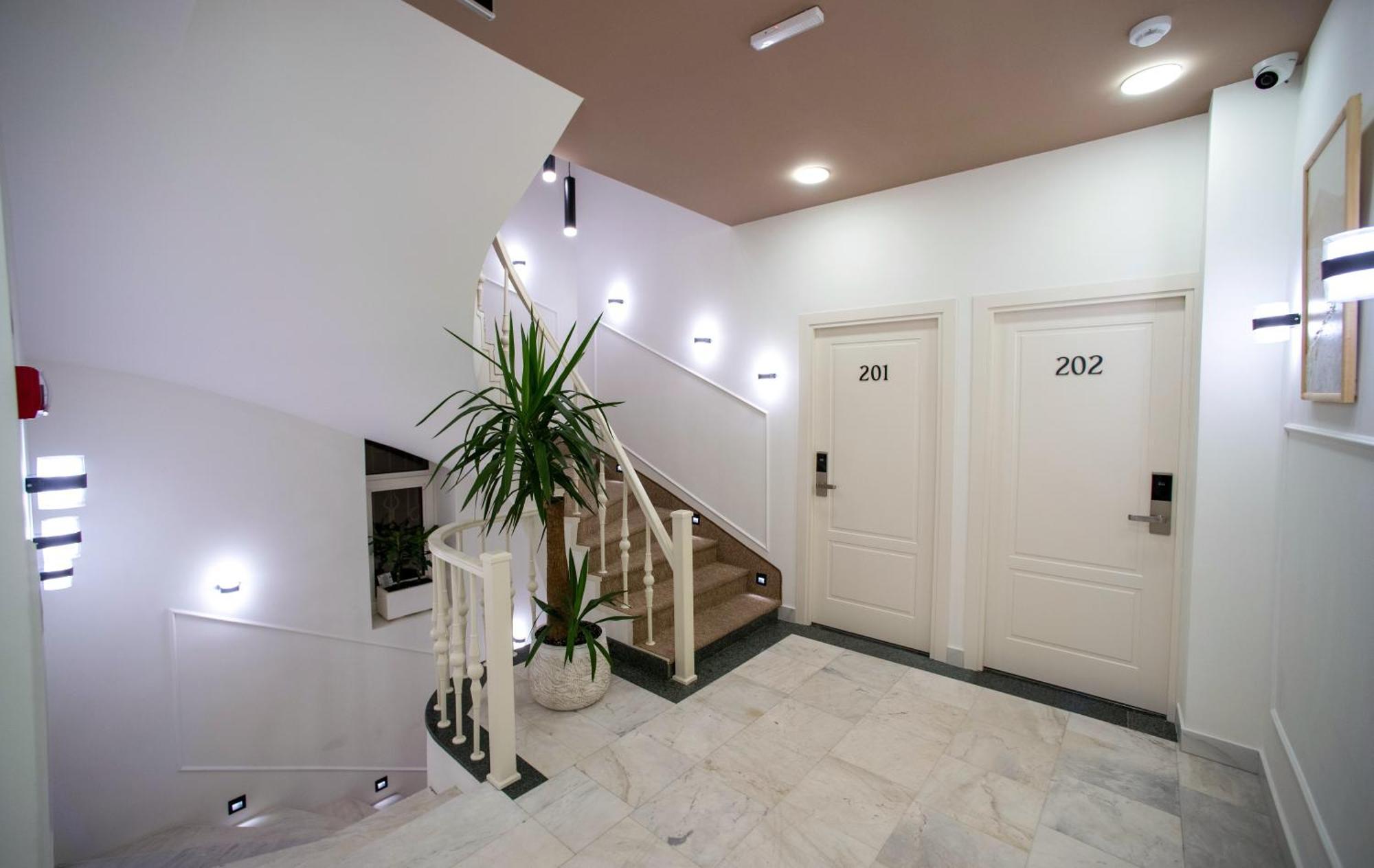 The House Hotel Ереван Экстерьер фото